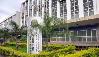 MPT processa diplomata aposentada e filho por trabalho análogo à escravidão em área nobre de Brasília