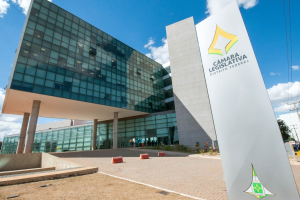 Após suspeita de espionagem na Câmara Legislativa do DF, servidores pedem exoneração