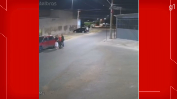 
Homem nu e sob efeito de drogas é detido com arma branca em Águas Claras, no DF 