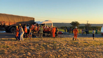 Acidente na BR-020 deixa cinco pessoas mortas e 11 feridas no DF