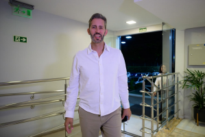 Qual é o número de Leandro Grass (PT) para o governo do Distrito Federal?