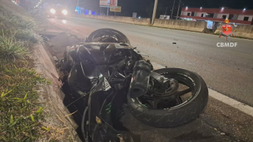 Motociclista morre após colidir contra mureta de proteção na BR-020, no DF