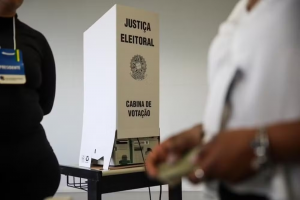 A uma semana do 2º turno, denúncias de assédio eleitoral no DF já superam total de 2022
